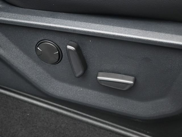 New 2026 Ford F250 Lariat image 16