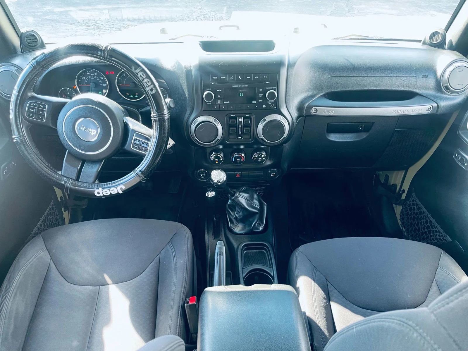 Used 2013 Jeep Wrangler Unlimited Sport image 3