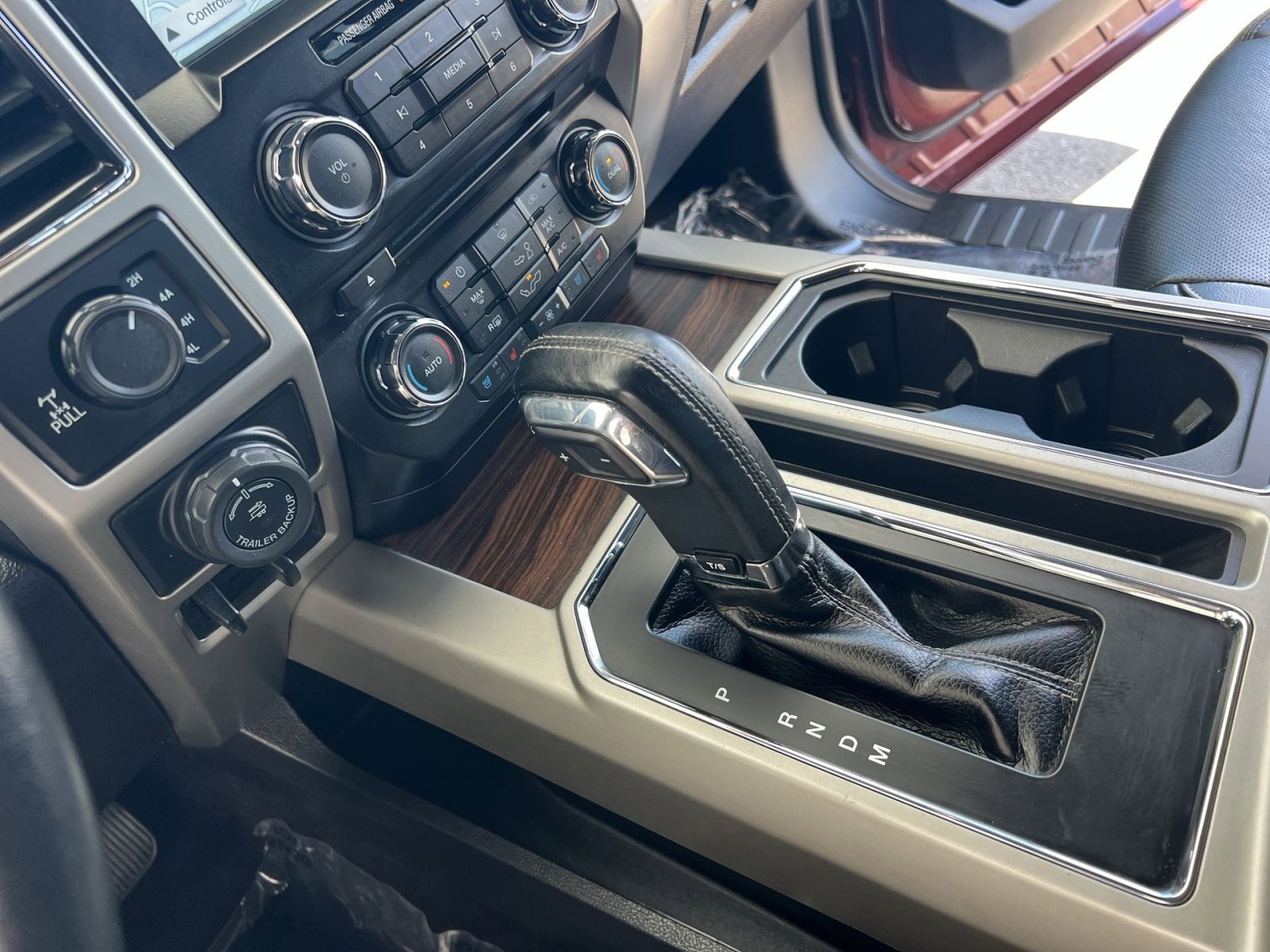 Used 2017 Ford F150 Lariat AWD/4WD image 30