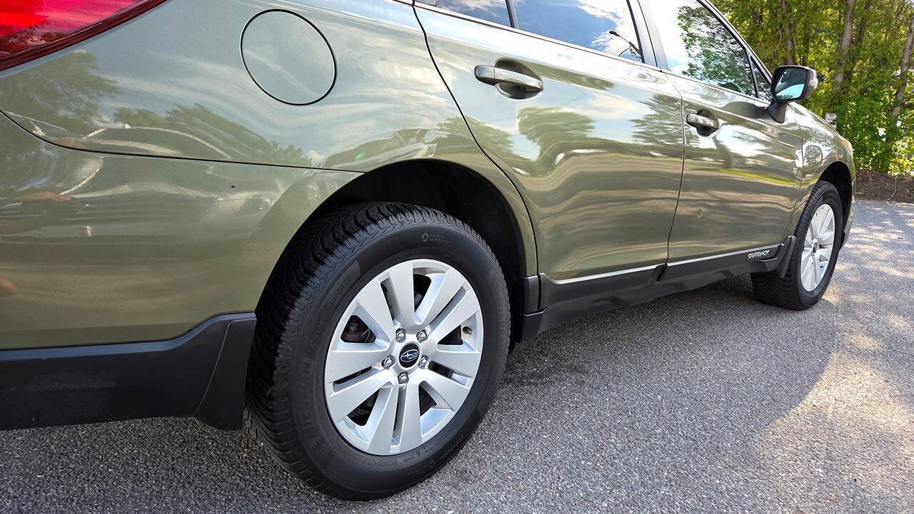 Used 2016 Subaru Outback 2.5i Premium AWD/4WD image 15