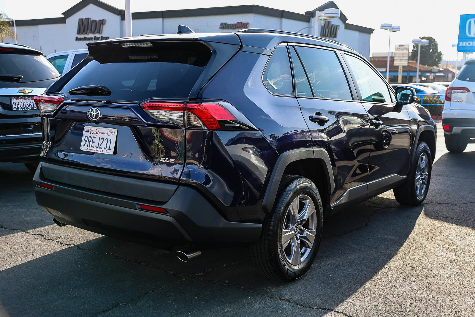 Used 2025 Toyota RAV4 XLE FWD image 23