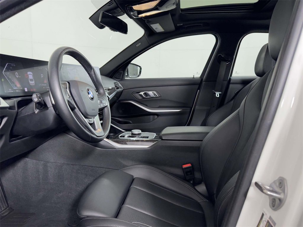 Used 2023 BMW 330i xDrive Sedan w/ Driving Assistance Package image 4