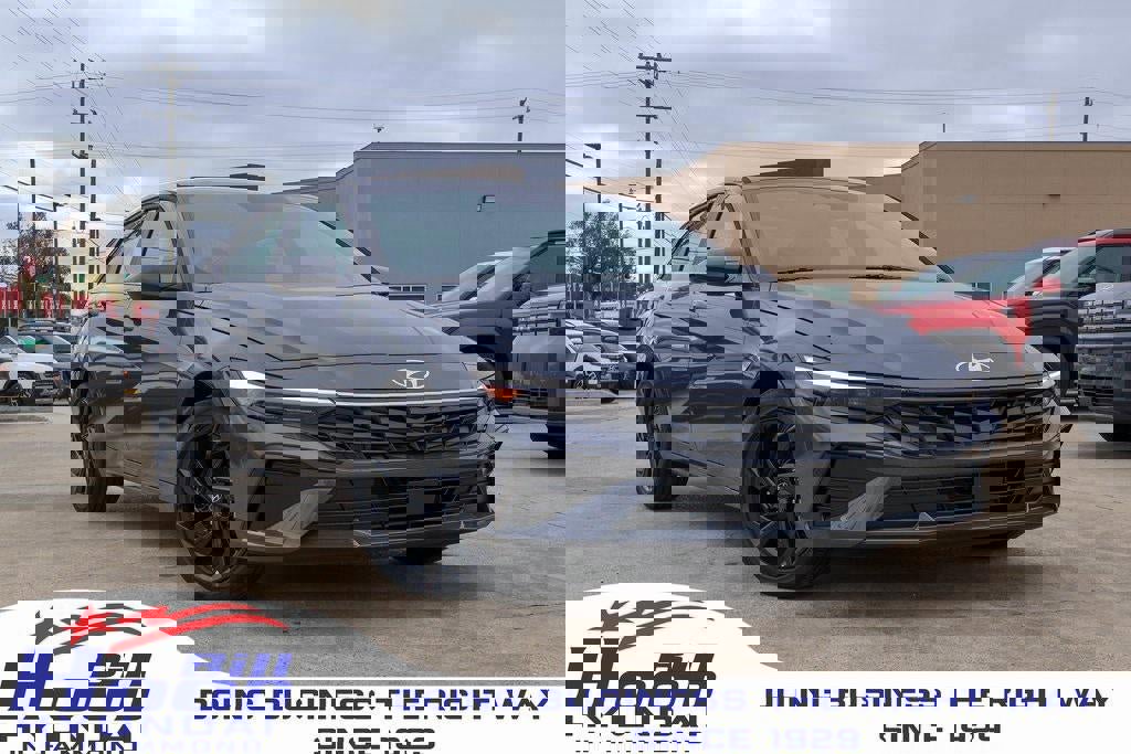 New 2026 Hyundai Elantra SEL Sport Premium image 1