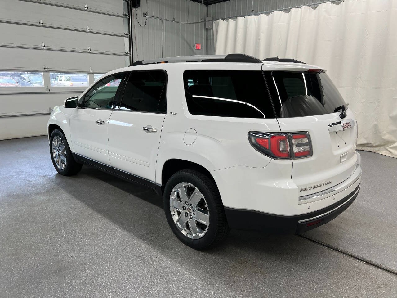 Used 2017 GMC Acadia Limited SLT AWD/4WD image 6