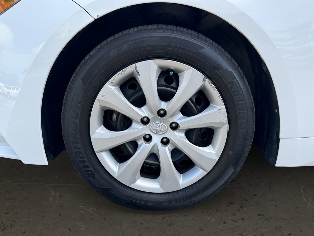 Used 2023 Toyota Corolla LE FWD image 10
