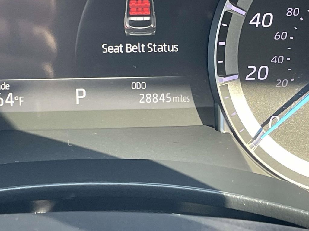 Used 2023 Toyota Highlander XLE image 38