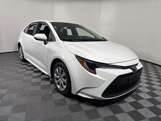 Used 2024 Toyota Corolla LE image 10