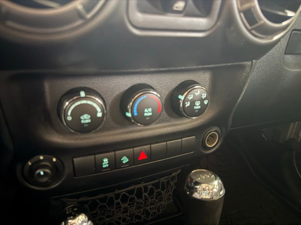 Used 2015 Jeep Wrangler Unlimited Sport w/ Quick Order Package 24S image 18