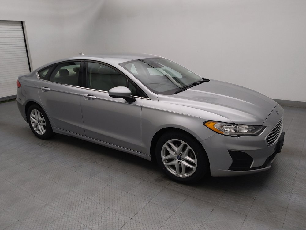 Used 2020 Ford Fusion SE FWD image 11