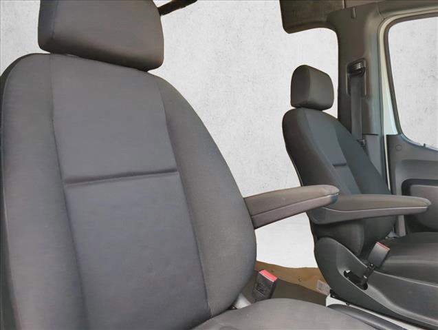 Used 2023 Mercedes-Benz Sprinter 2500 image 24
