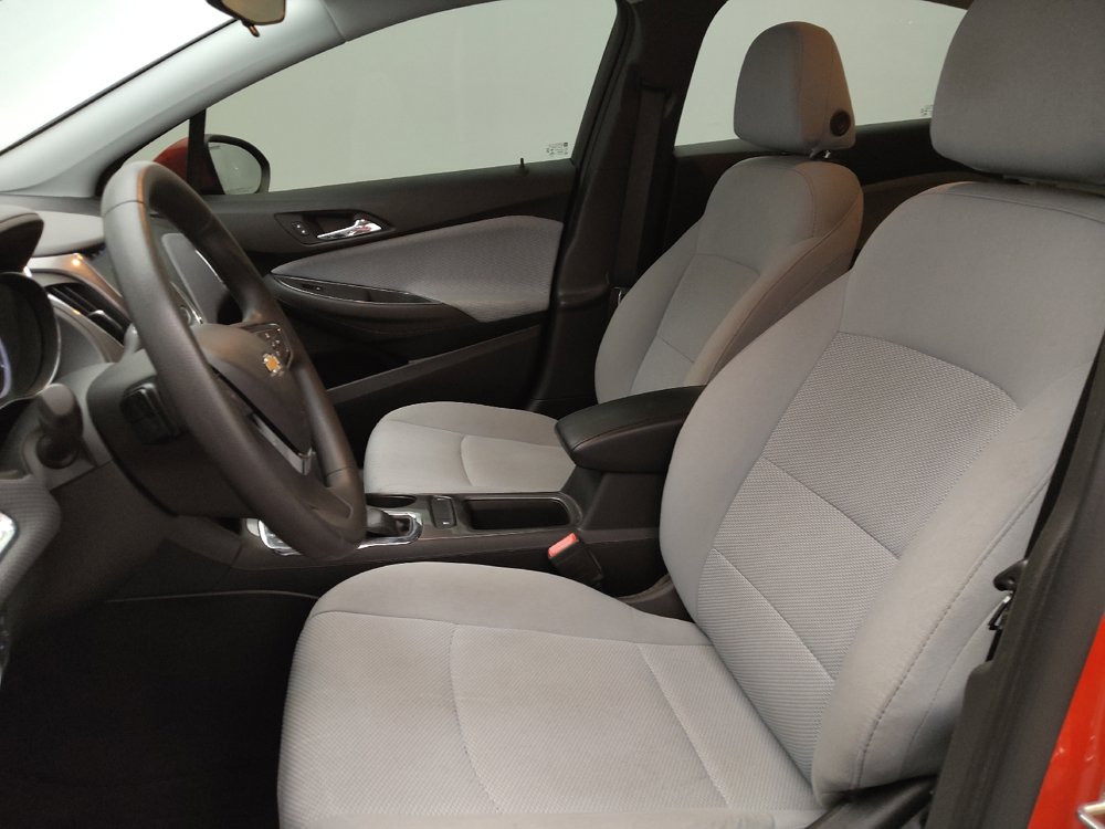 Used 2019 Chevrolet Cruze LS w/ LS Convenience Package FWD image 17