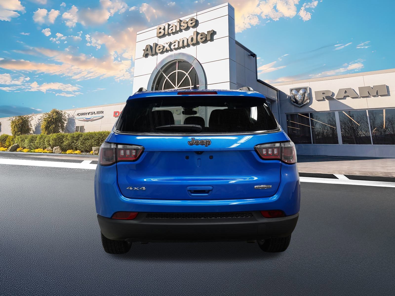 Certified 2024 Jeep Compass Latitude w/ Altitude Special Edition image 6