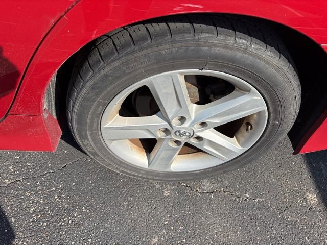 Used 2014 Toyota Camry SE FWD image 11