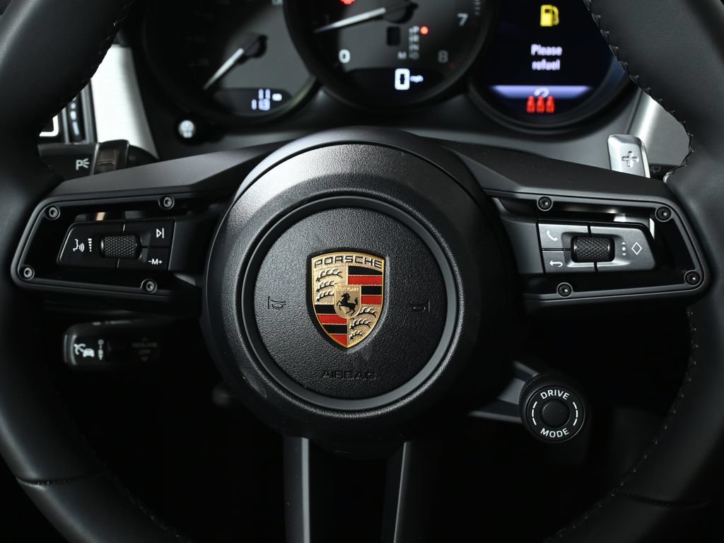 New 2026 Porsche Macan AWD/4WD image 19