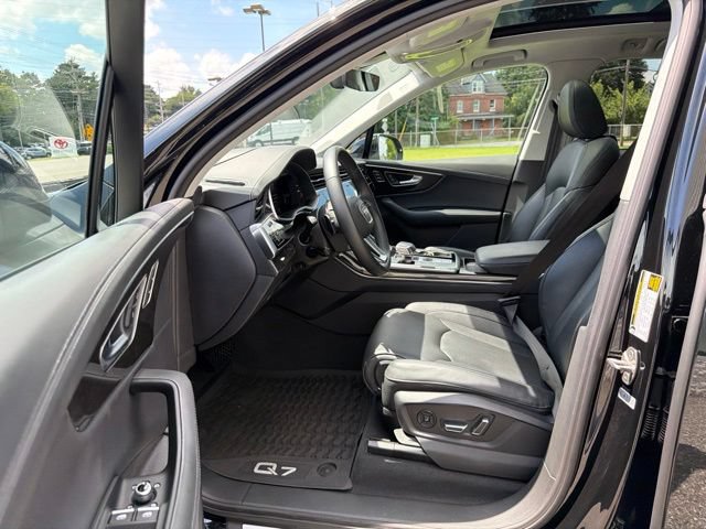 Used 2023 Audi Q7 3.0T Prestige AWD/4WD image 13