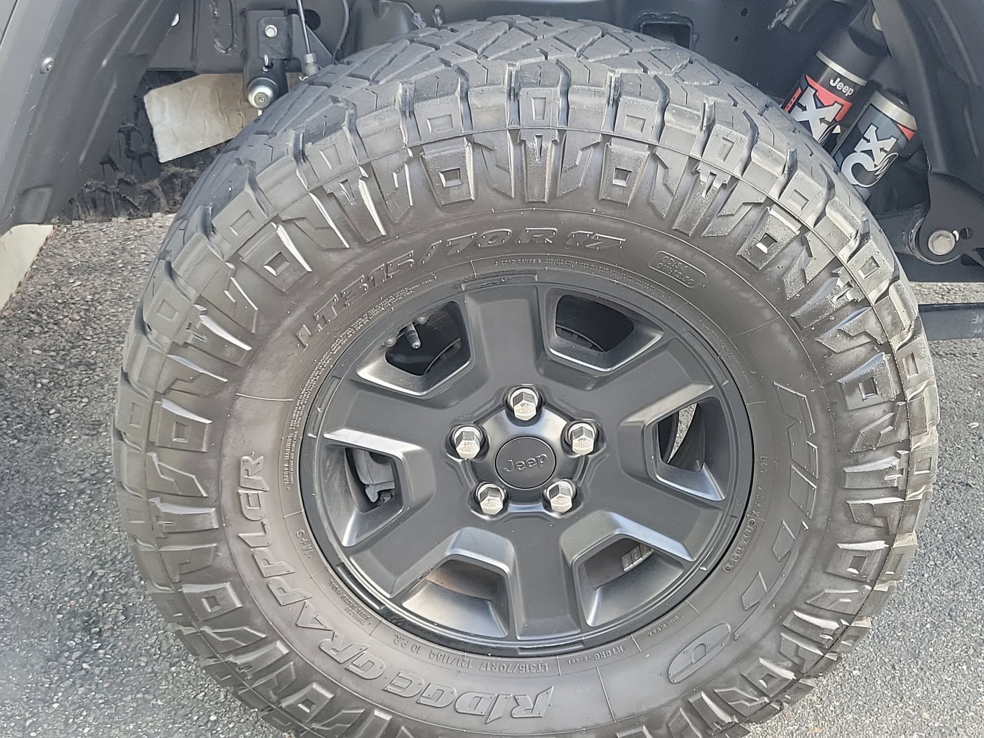 Certified 2022 Jeep Gladiator Mojave w/ LED Lighting Group AWD/4WD image 5