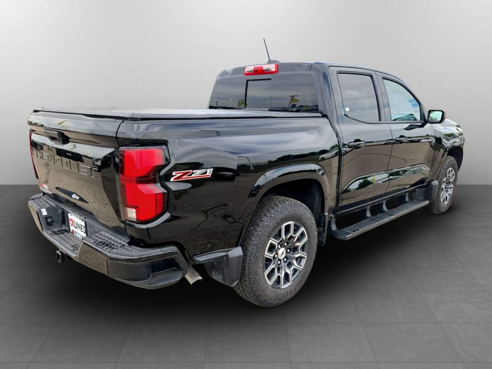 Used 2024 Chevrolet Colorado Z71 w/ Z71 Convenience Package 2 AWD/4WD image 7