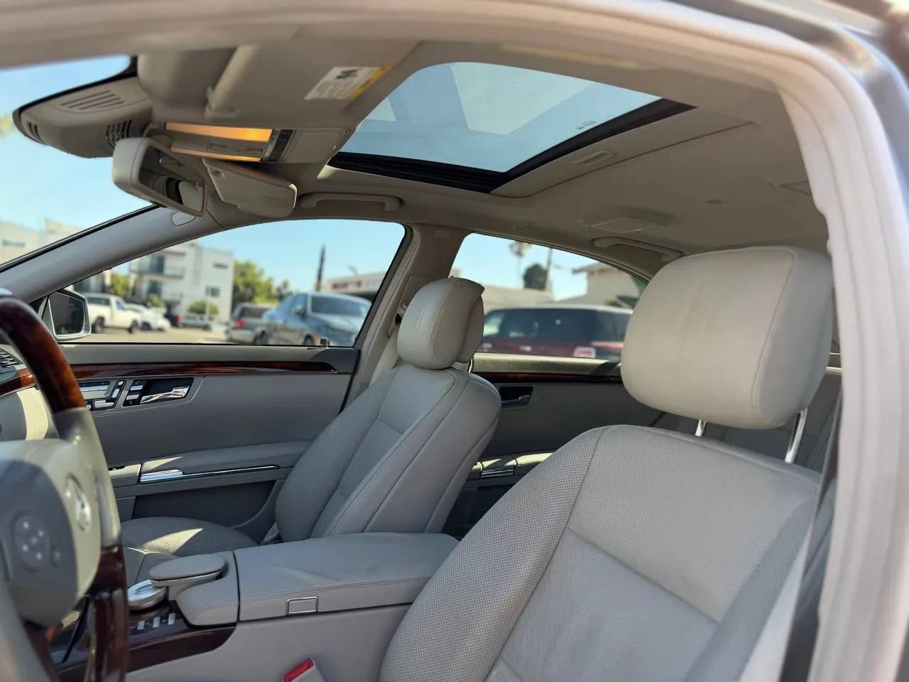 Used 2012 Mercedes-Benz S 550 image 24