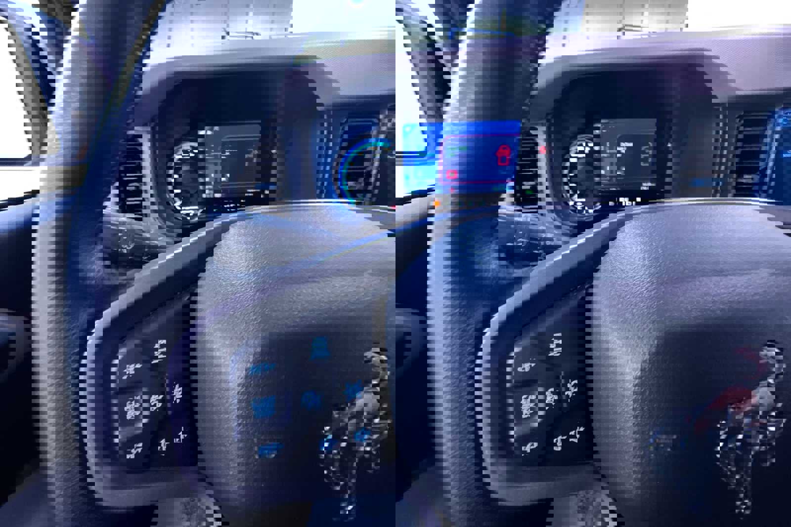 Used 2022 Ford Bronco Wildtrak image 19