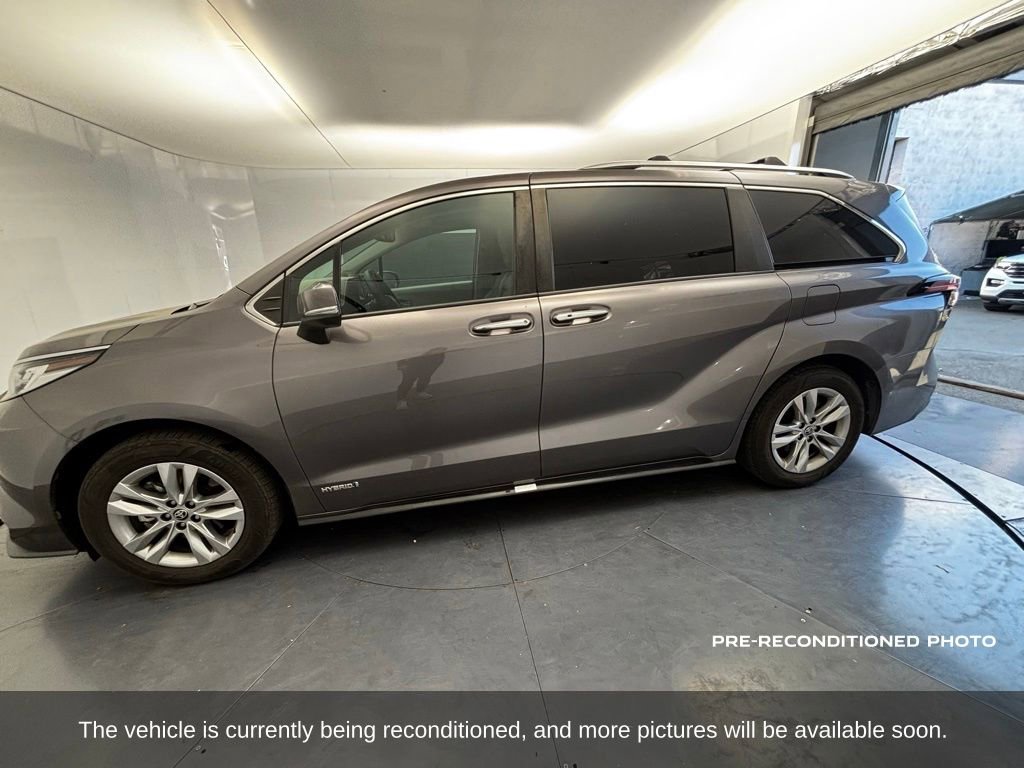 Used 2021 Toyota Sienna Limited FWD image 7