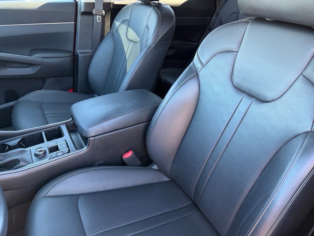 Used 2024 Kia Sorento S w/ Panoramic Sunroof Package image 11