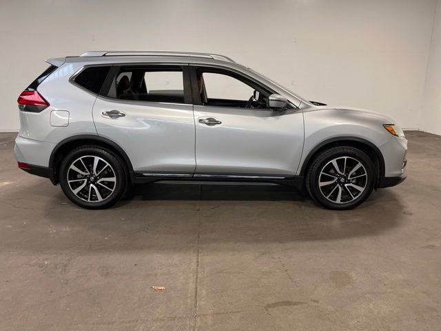 Used 2017 Nissan Rogue SL w/ SL Premium Package image 2