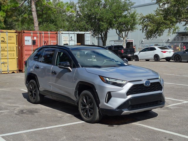 Used 2023 Toyota RAV4 XSE AWD/4WD image 3