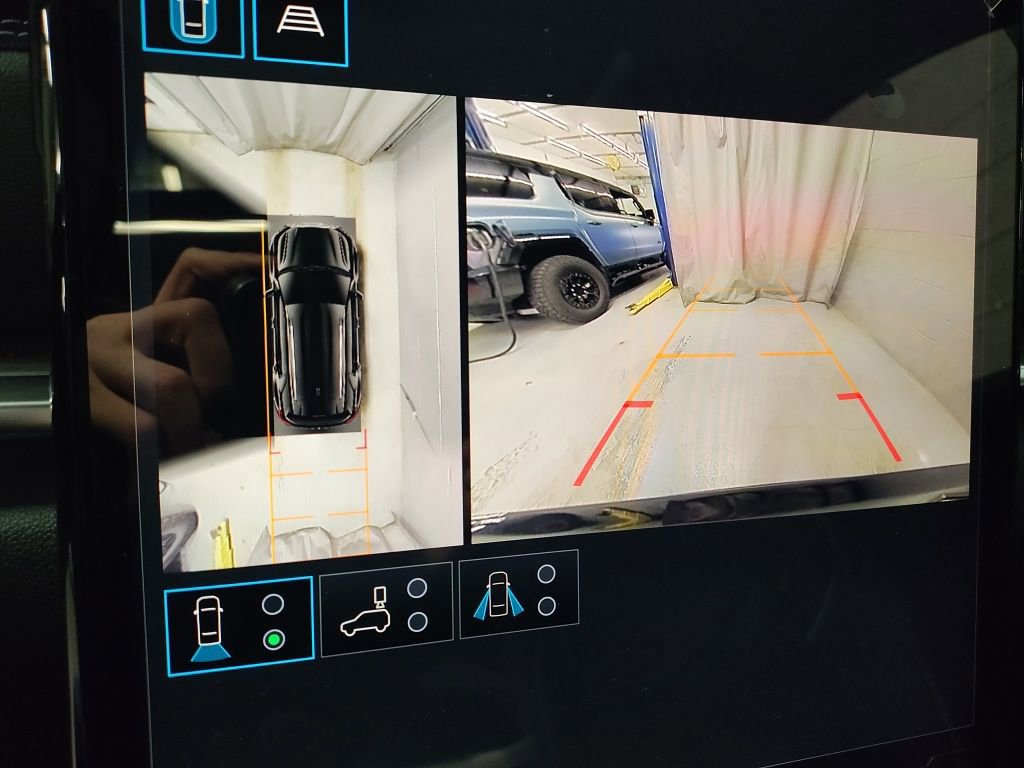 New 2026 GMC Terrain Denali w/ LPO, Floor Liner Package image 31