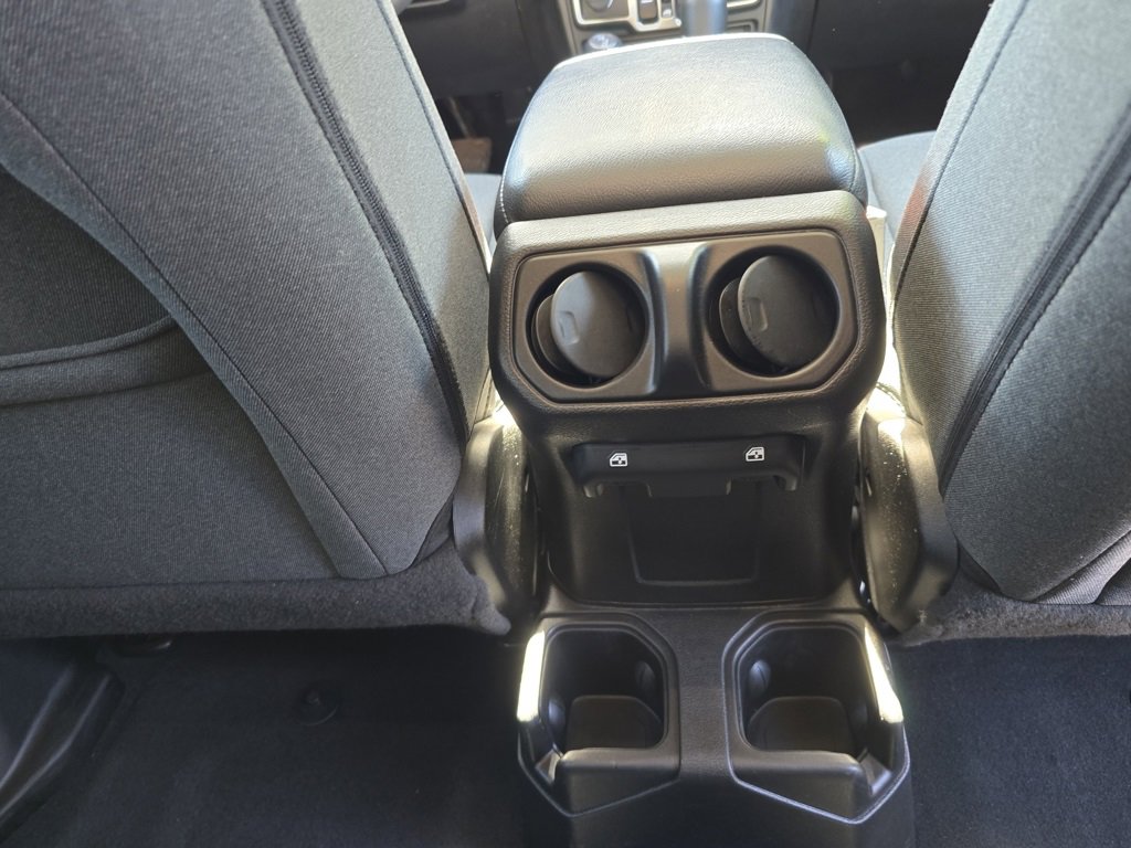 Used 2024 Jeep Wrangler Sport S image 30