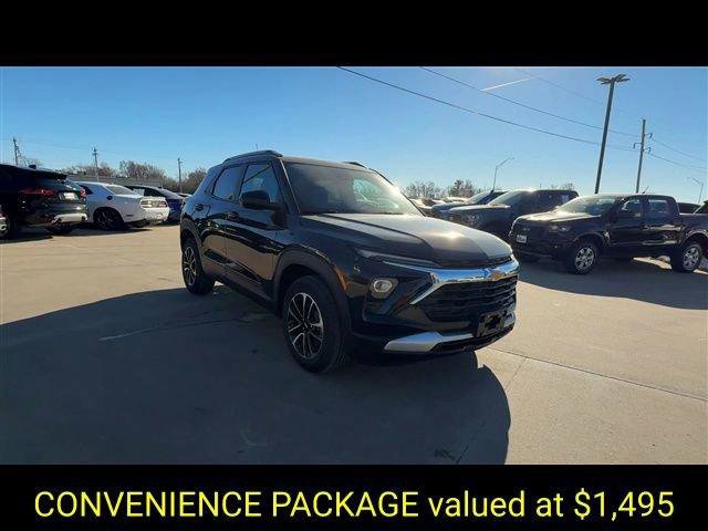 New 2025 Chevrolet TrailBlazer LT w/ Convenience Package image 2