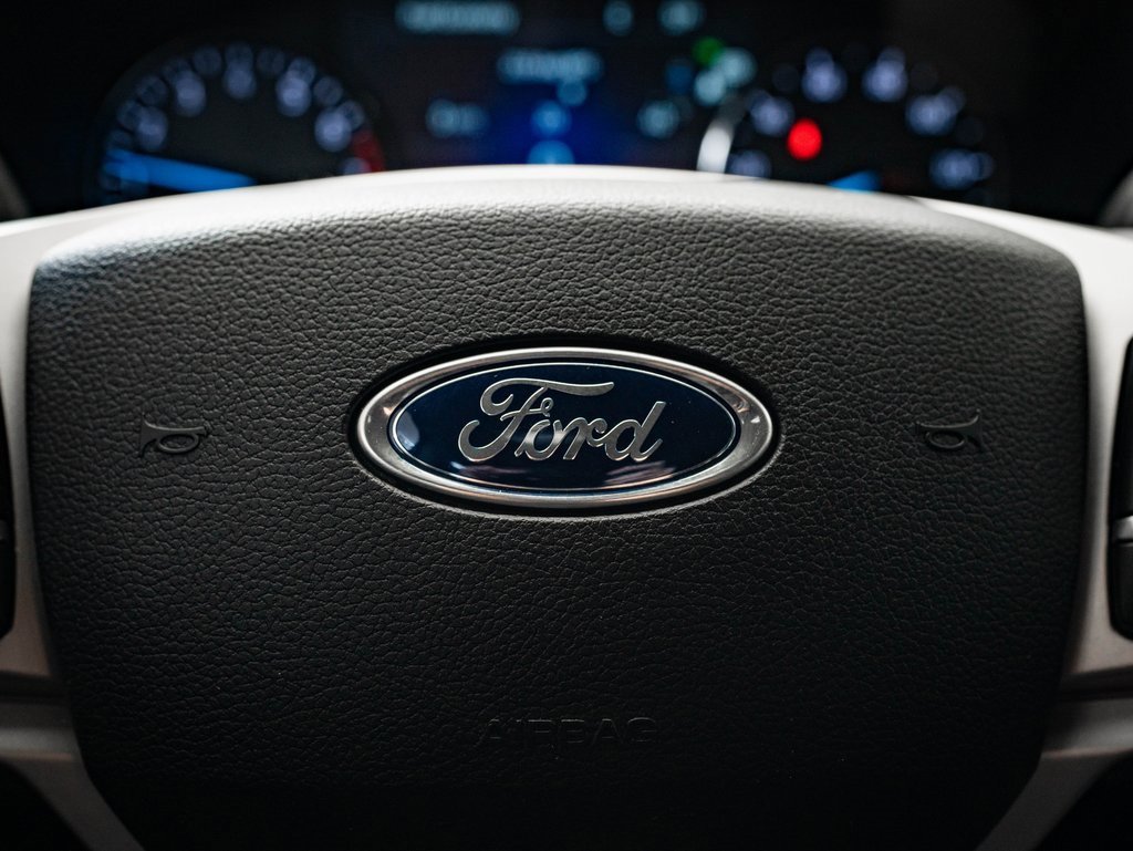 Used 2021 Ford Explorer XLT image 31