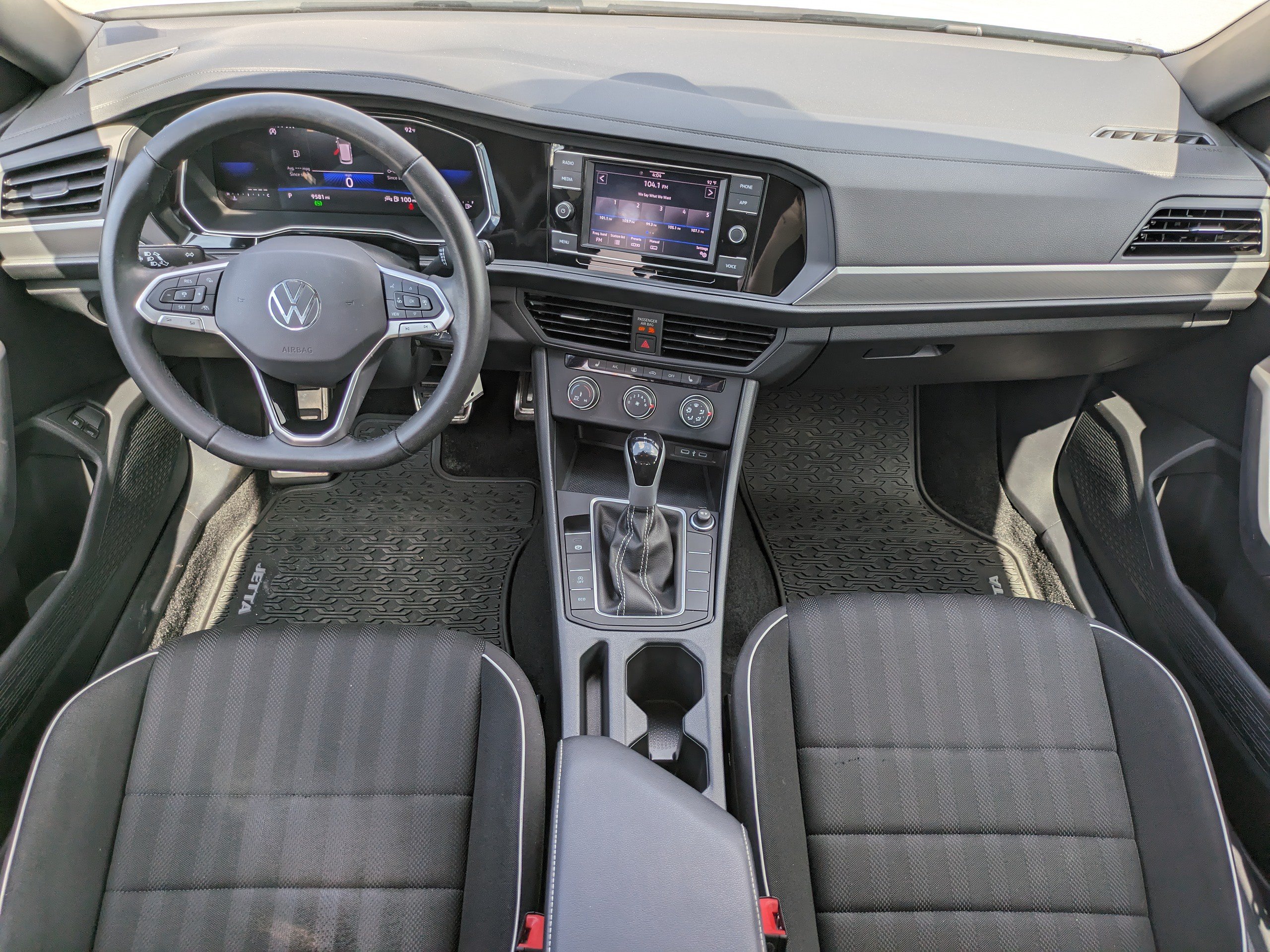 Certified 2024 Volkswagen Jetta Sport FWD image 14