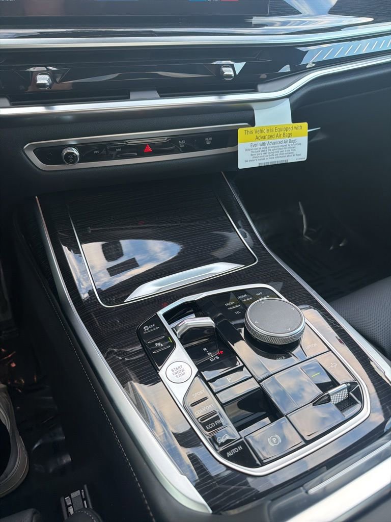 New 2026 BMW X7 M60i image 48