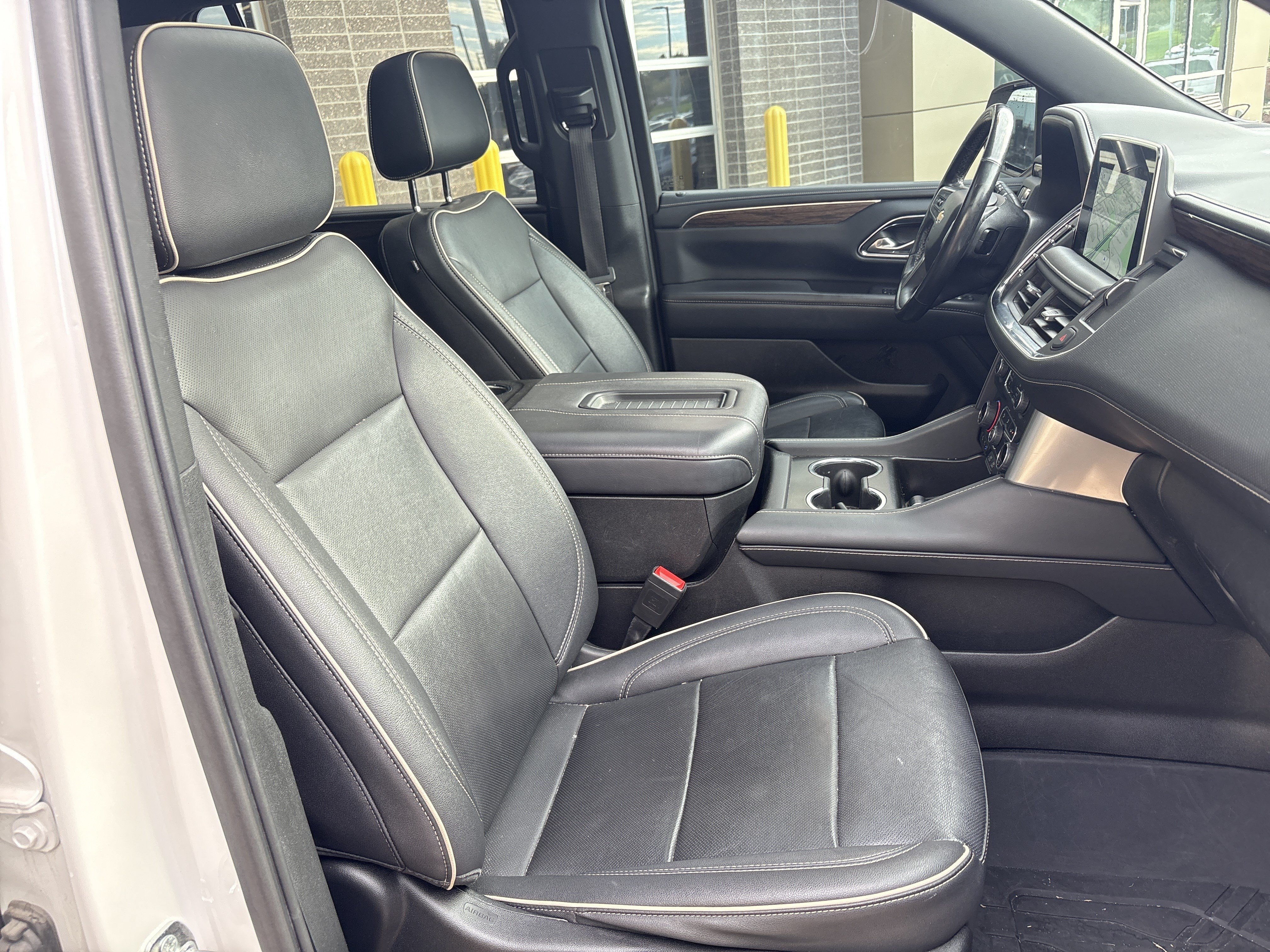 Used 2023 Chevrolet Tahoe Premier AWD/4WD image 33