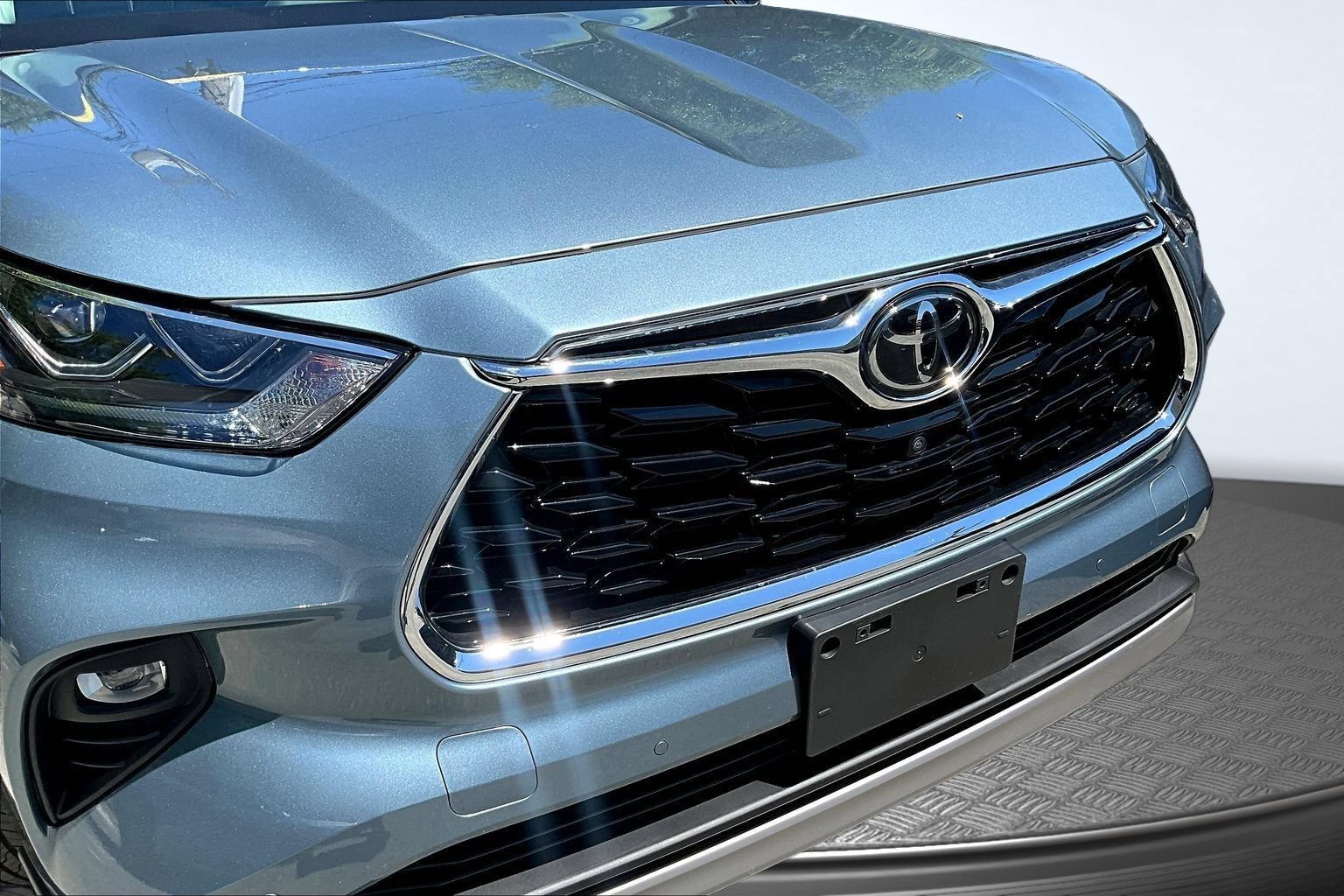 Used 2022 Toyota Highlander Platinum AWD/4WD image 35