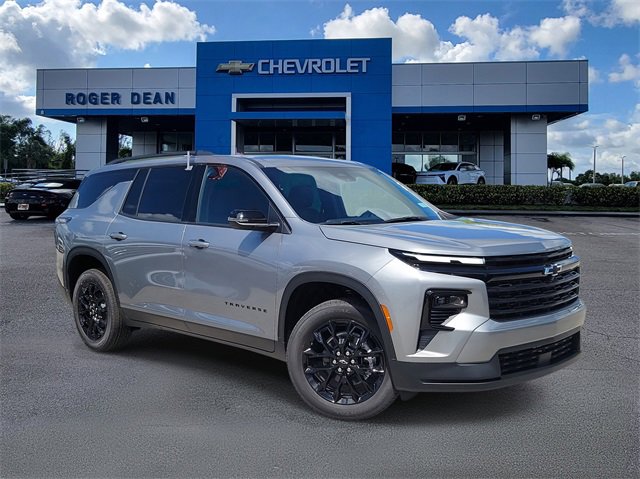New 2026 Chevrolet Traverse LT image 1