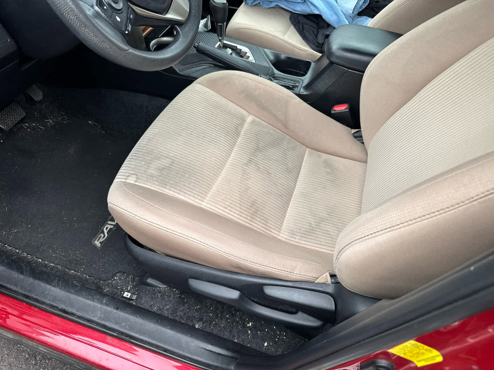 Used 2013 Toyota RAV4 XLE AWD/4WD image 9