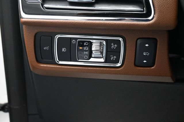 Certified 2023 Lincoln Navigator Reserve AWD/4WD image 11