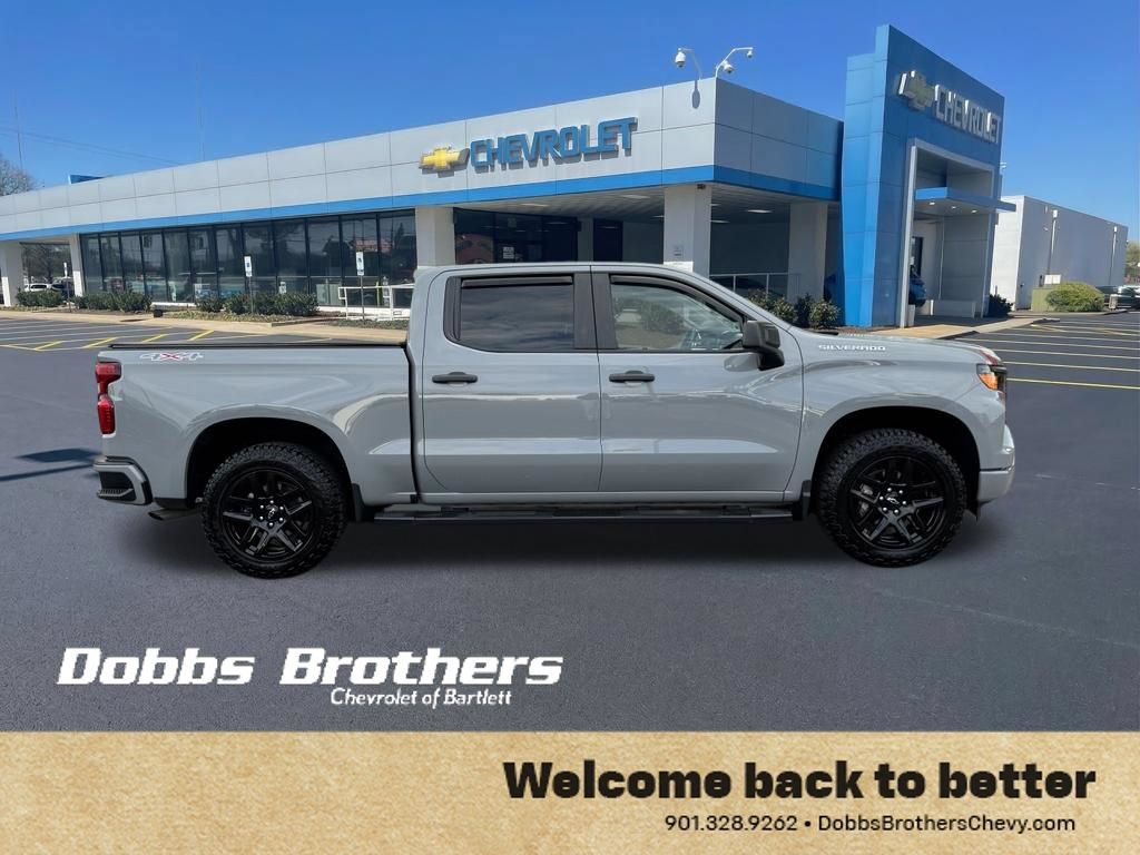 Used 2024 Chevrolet Silverado 1500 Custom AWD/4WD image 9