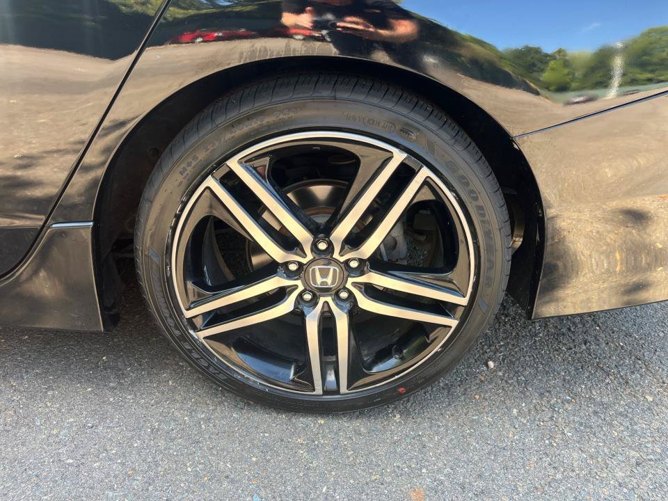 Used 2017 Honda Accord Sport image 26