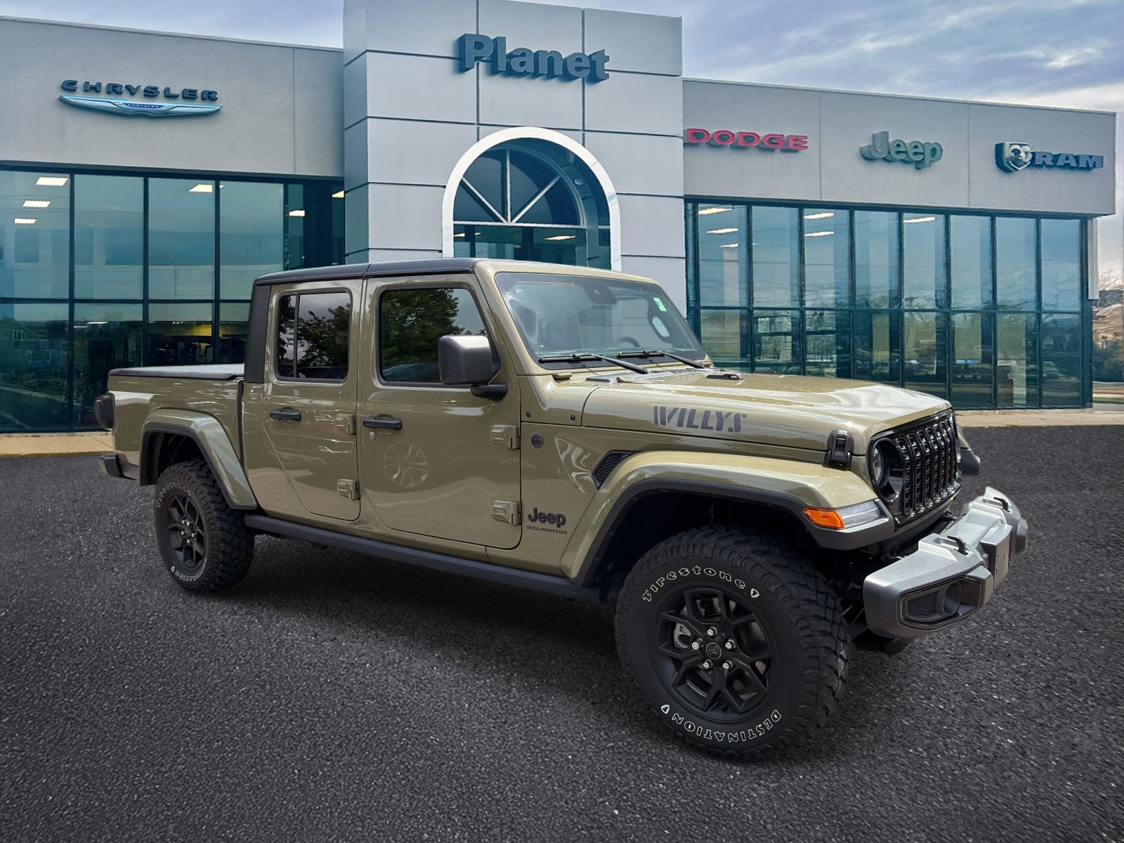 Used 2025 Jeep Gladiator Sport AWD/4WD image 1