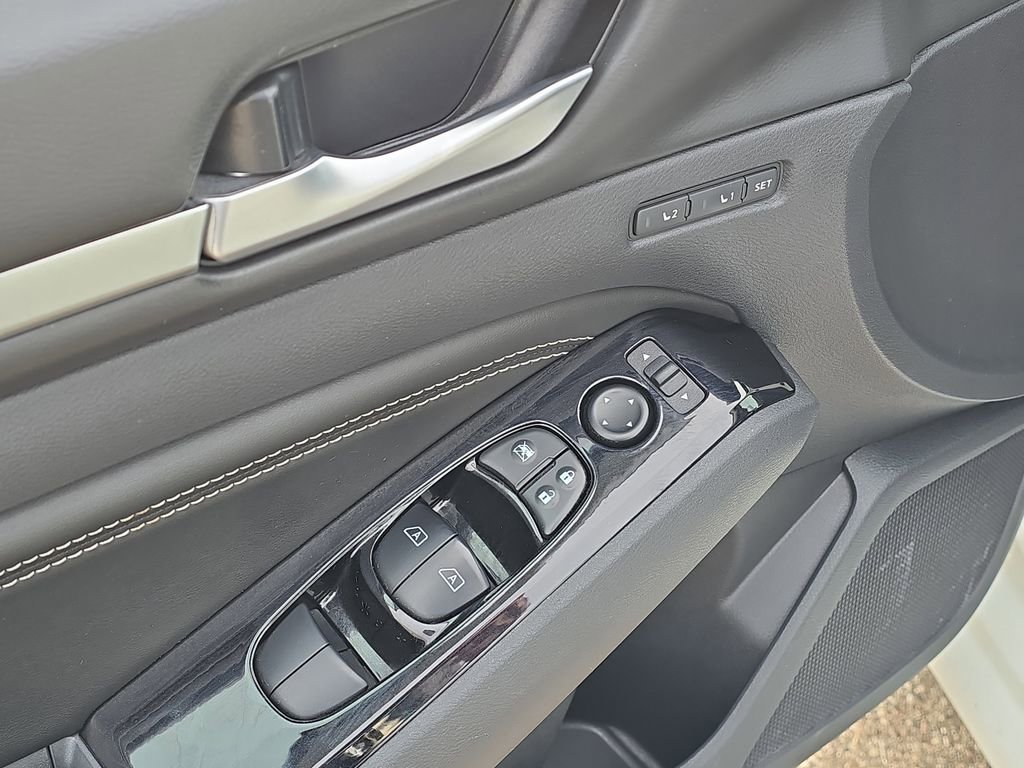 Used 2022 Nissan Altima 2.5 Platinum image 25