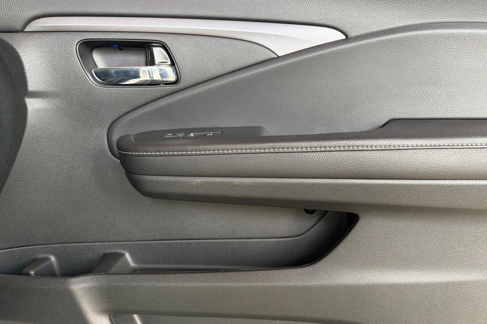 Used 2023 Honda Ridgeline RTL-E image 22