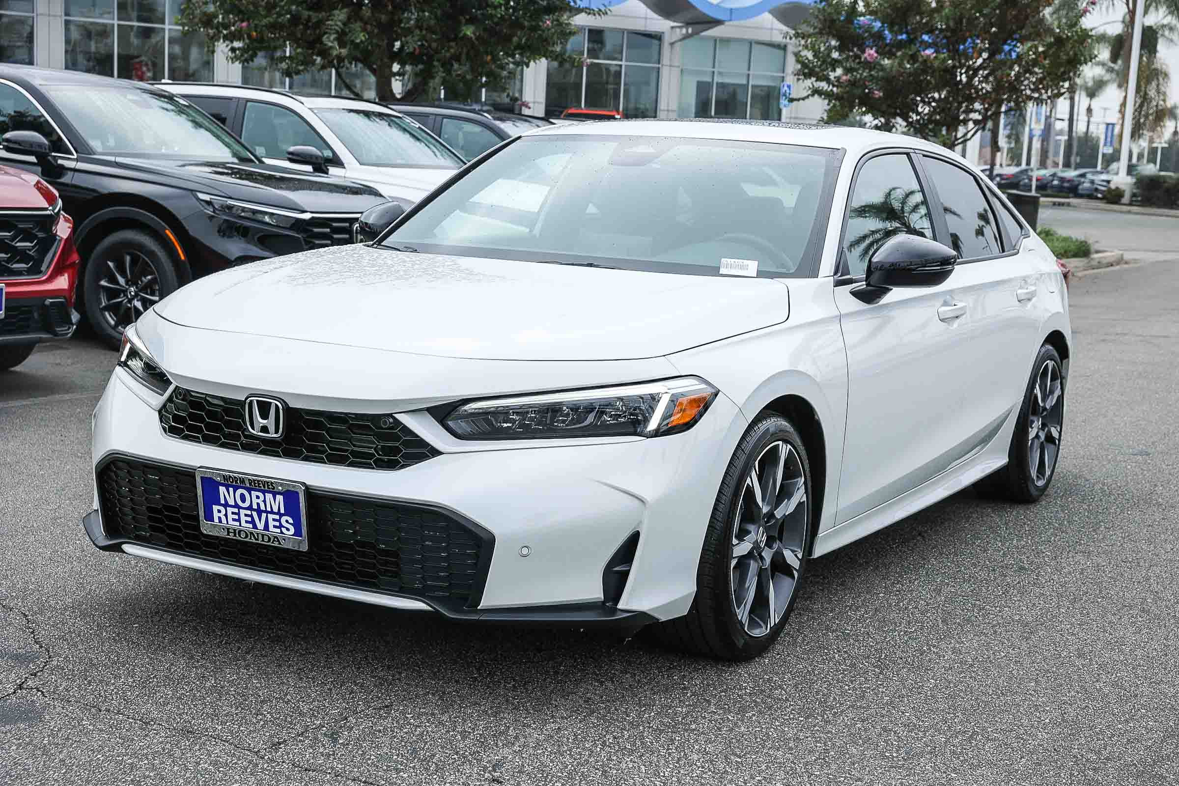 Used 2025 Honda Civic Sport Touring image 3