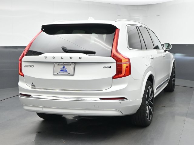 Used 2024 Volvo XC90 B5 Plus w/ Protection Package Premier AWD/4WD image 8