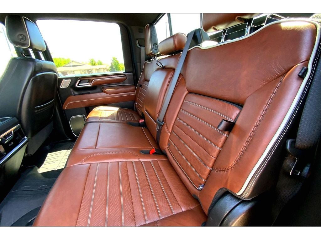 Used 2025 GMC Sierra 3500 Denali Ultimate AWD/4WD image 28