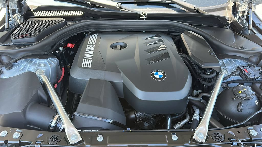 Used 2026 BMW 530i w/ M Sport Package RWD image 10
