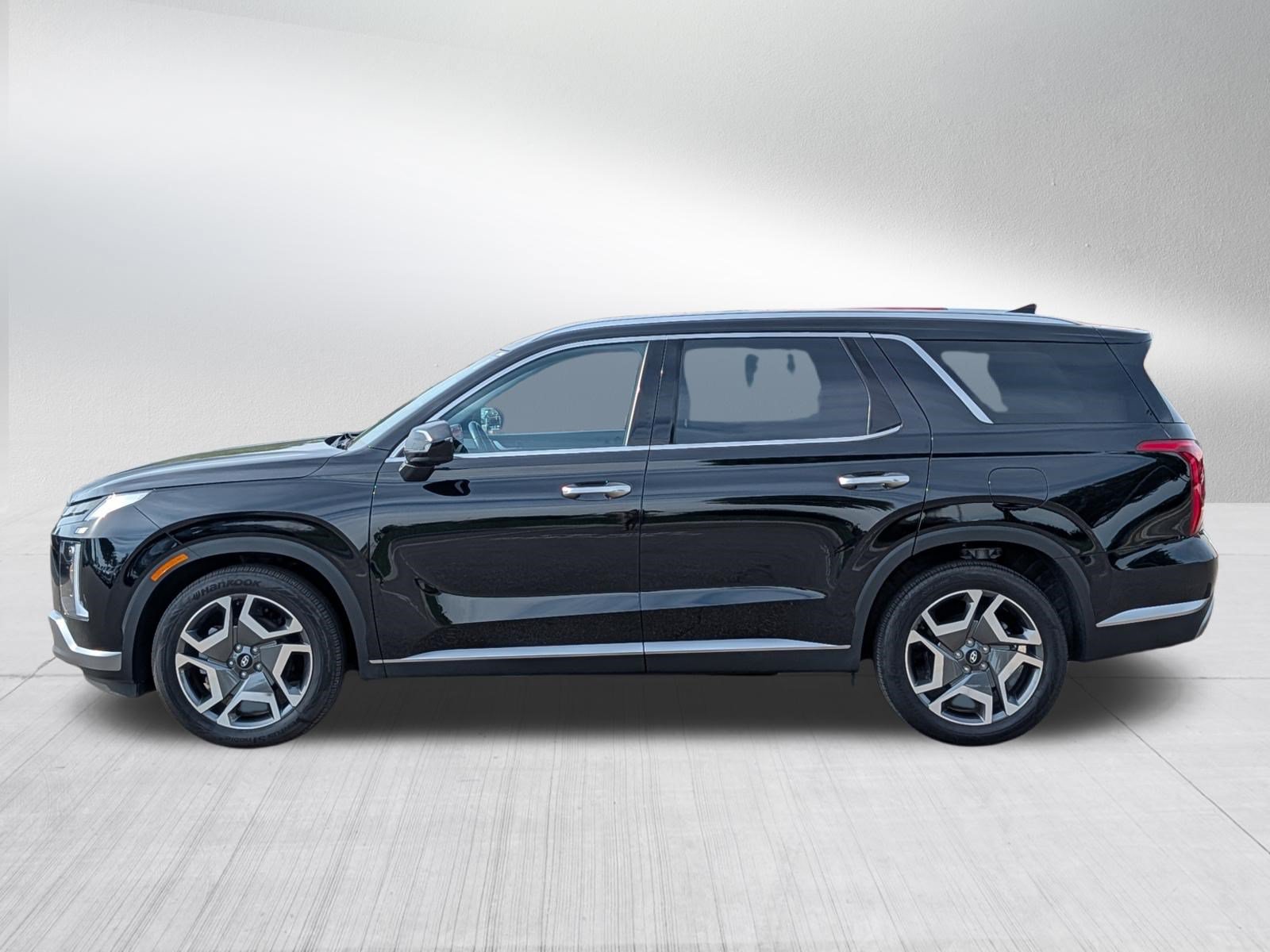 Certified 2025 Hyundai Palisade SEL AWD/4WD image 4