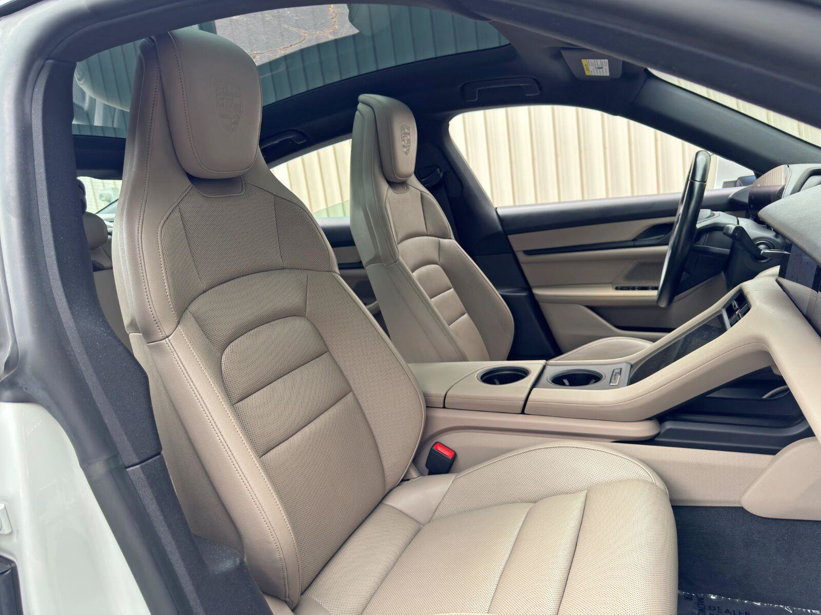 Used 2022 Porsche Taycan RWD image 38