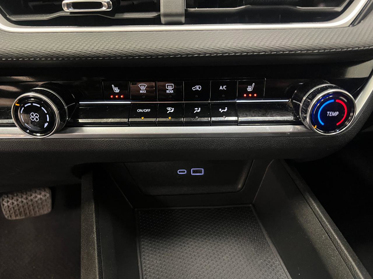 Used 2025 Chevrolet Equinox LT image 51